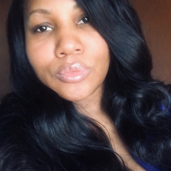 Meet your Posher, Cerena - Picture 1 of 1